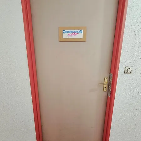 Insolite Les Années 80 ! Appartement